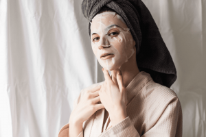 mask white (36)