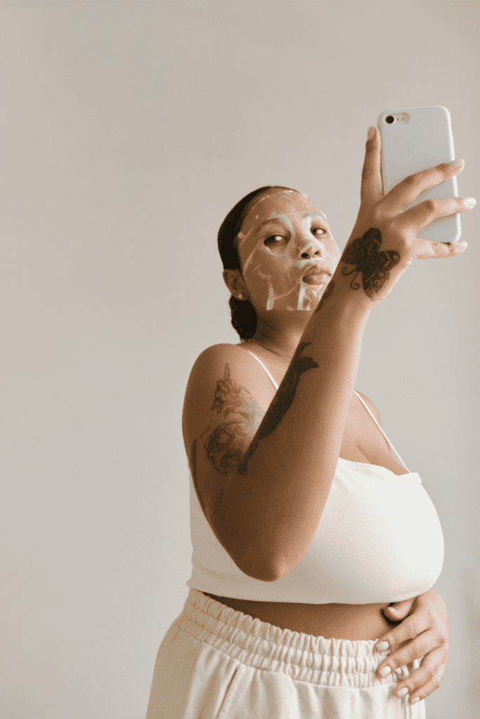 a pregnant woman is using the mask