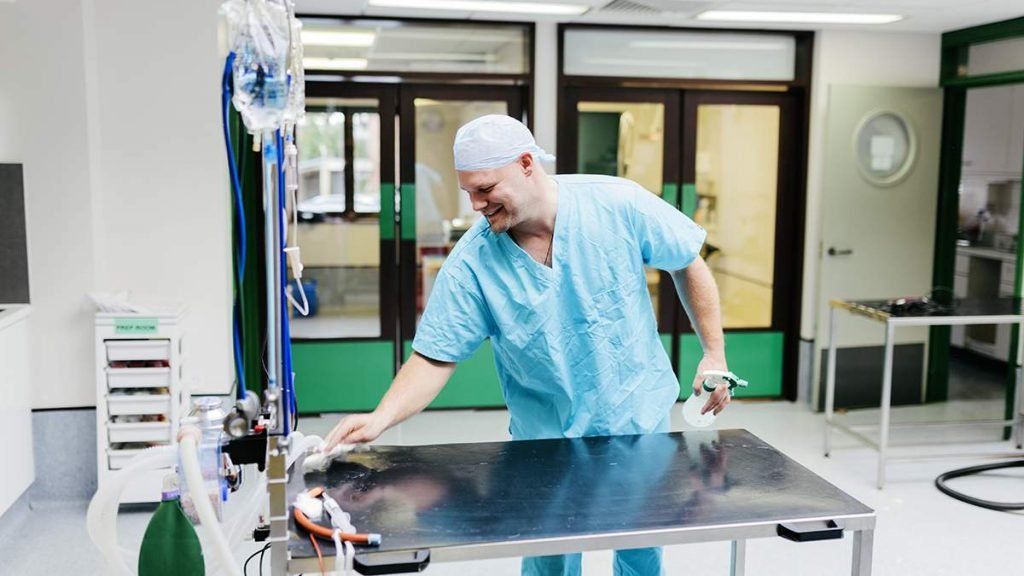 veterinary surgeon cleaning equipment