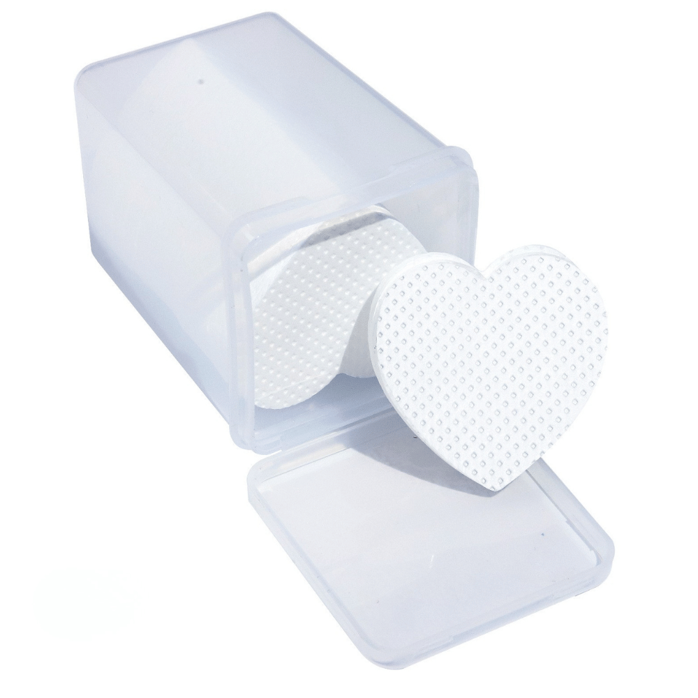 Colorful Grid Heart Shape Wiping Cloth for Eyelash Glue 90 gsm Meltblown Nonwoven Grid Pattern White